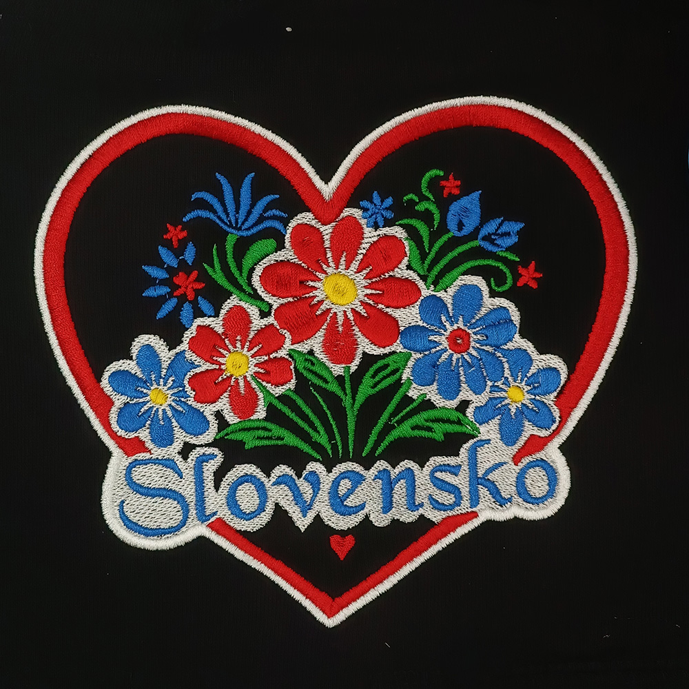 Vyšívaná dámska mikina, vyšívaný dizajn SRDCE SLOVENSKO